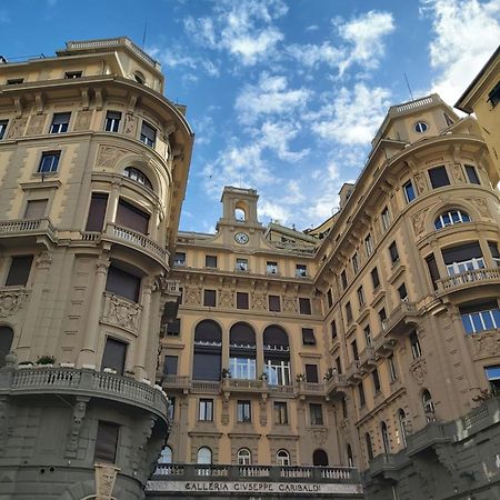 Central Chic Apartment جنوة المظهر الخارجي الصورة