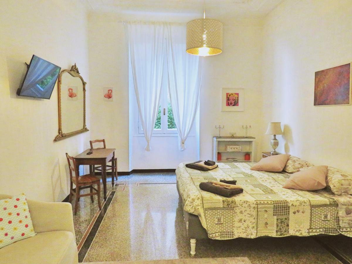 Central Chic Apartment جنوة المظهر الخارجي الصورة