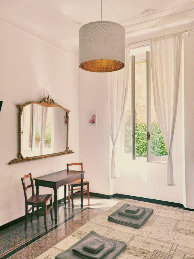 Central Chic Apartment جنوة المظهر الخارجي الصورة
